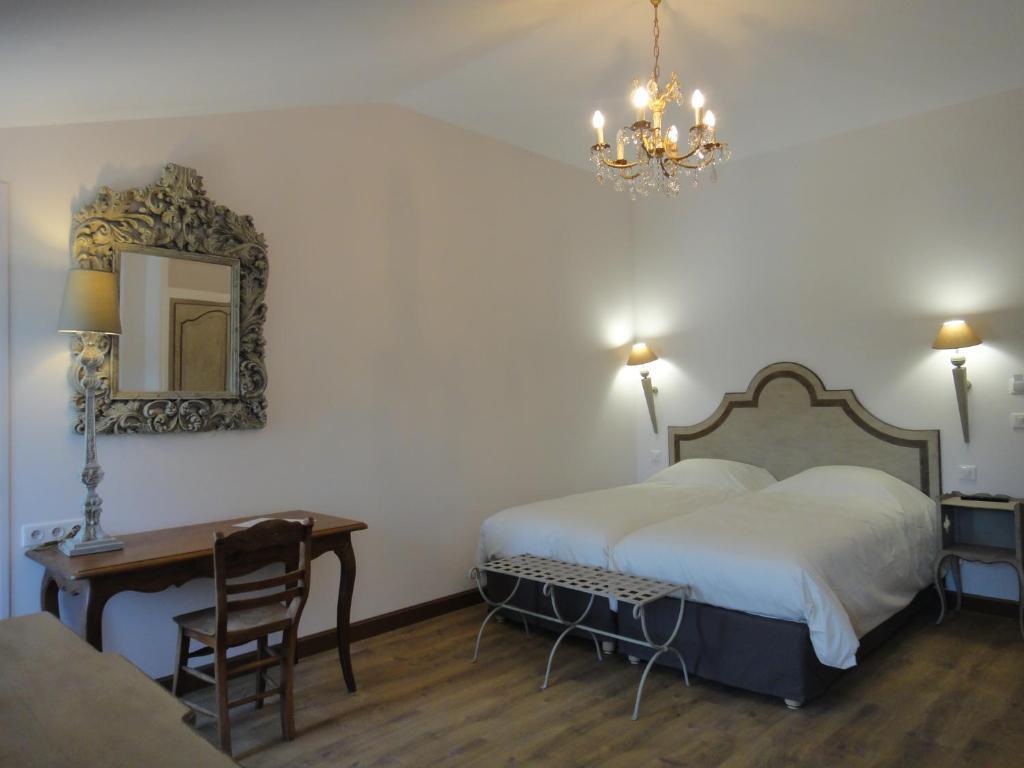 Les Terres De Saint Hilaire Acomodação com café da manhã Ollières Quarto foto